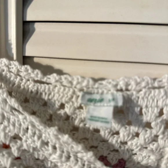 Aerie White Crochet Blouse with Colorful Accents - Picture 6 of 6
